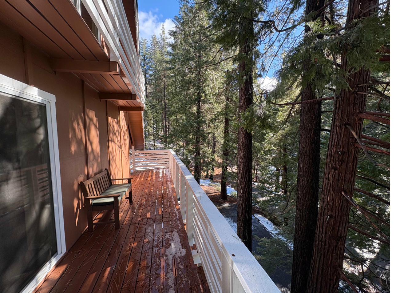 El Capitan Hideaway deck with forest views